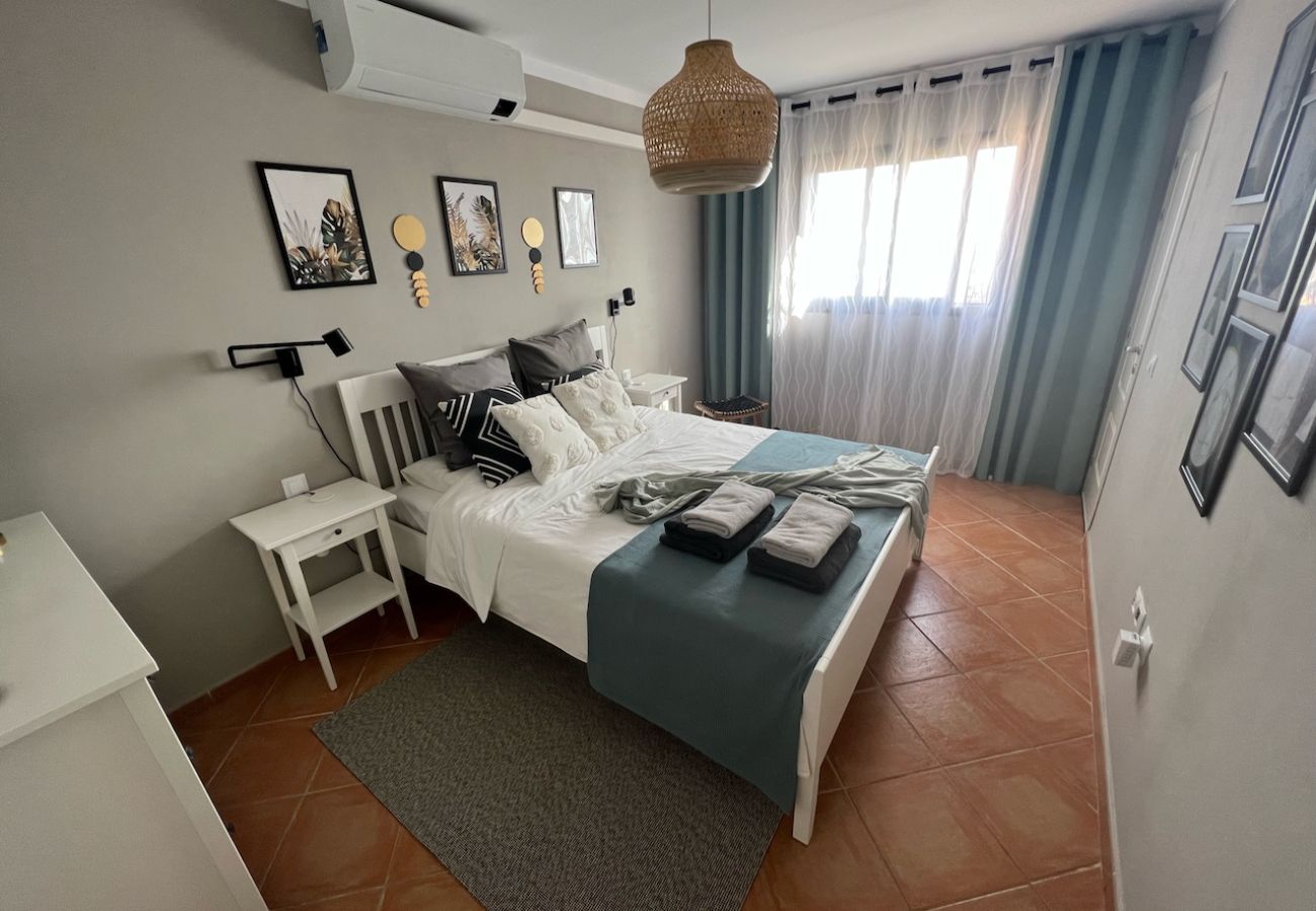 Ferienwohnung in Caleta de Fuste - Casa Bubo – Penthouse mit Klima & Meerblick für 6