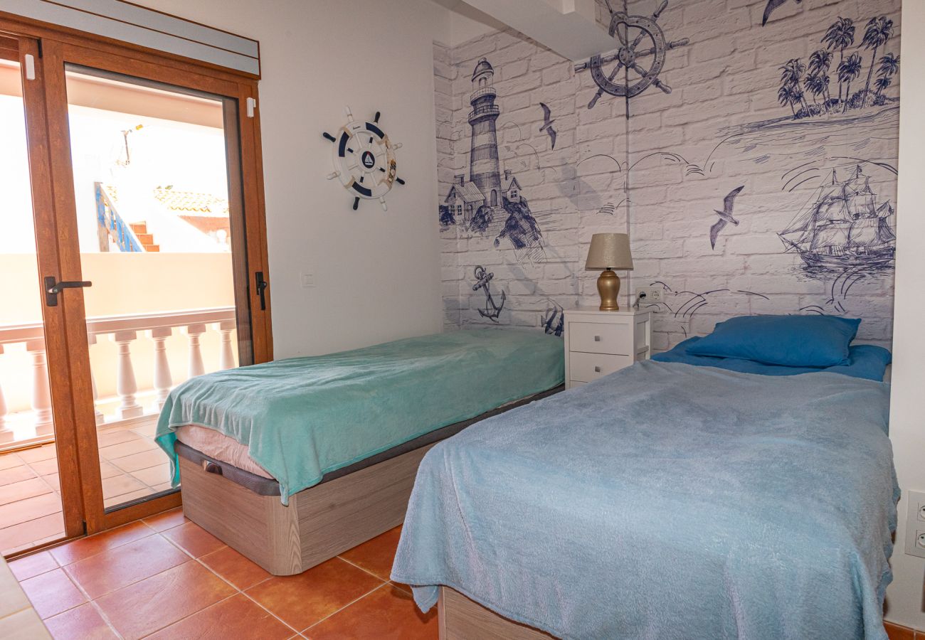 Villa en Costa de Antigua - Villa Oceana – Refugio en el acantilado